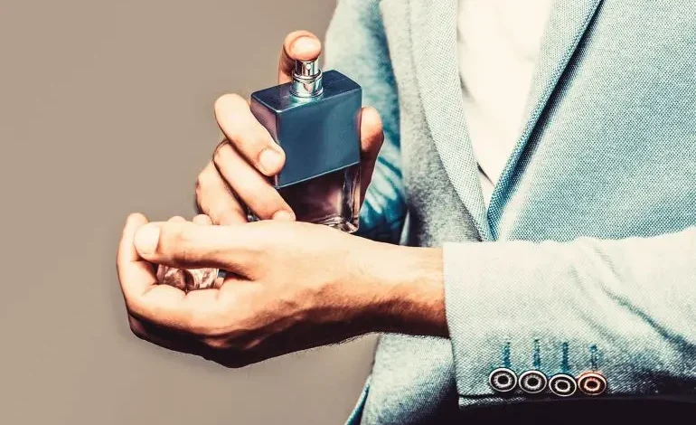 كيف تختار عطرك المناسب